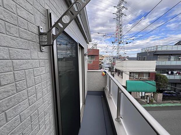 お洗濯ものを気持ち良く太陽の光で干せるのが嬉しいですね。