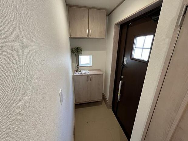 いつも気持ちよくご家族を迎えられる玄関です。