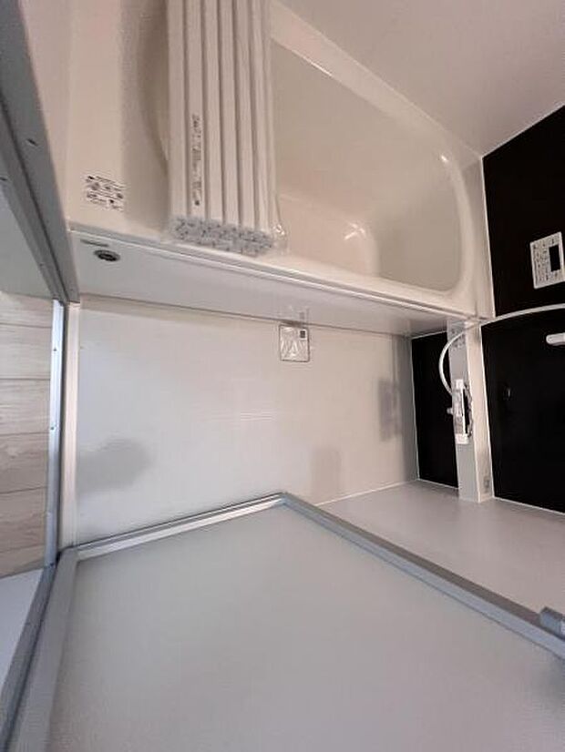 お風呂でほっとひといき1日の疲れを癒しましょうスタイリッシュな浴室で1日の疲れをゆったり癒されるのも