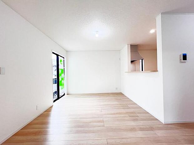 家族団らんの場所としてゆったりと居心地の良いリビングです。