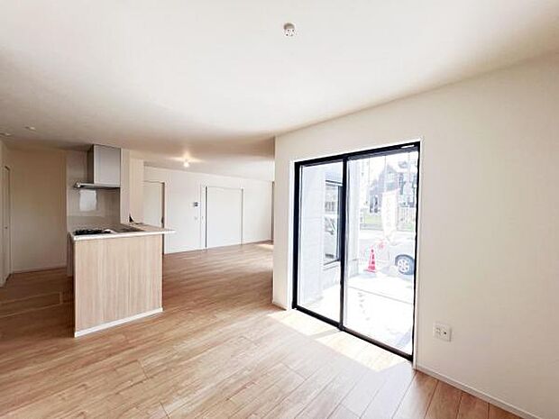 ご家族の温かい時間を演出するダイニングスペースです。