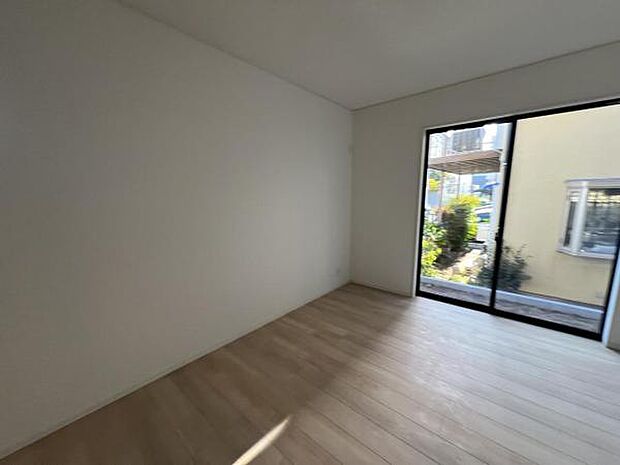 ご家族の温かい時間を演出するダイニングスペースです落ち着きのある雰囲気のダイニングスペースですキ