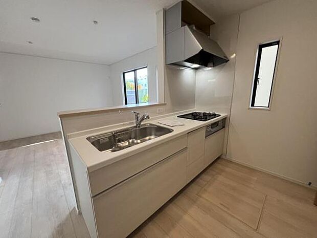 料理の時間が楽しくなるキッチンスペースです作業スペースが広く家事動線をゆったりと確保できるキッチン