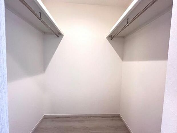 収納豊富な間取りで、室内もスッキリ快適です。