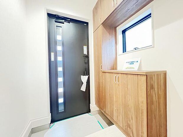 いつも気持ちよくご家族を迎えられる玄関です。