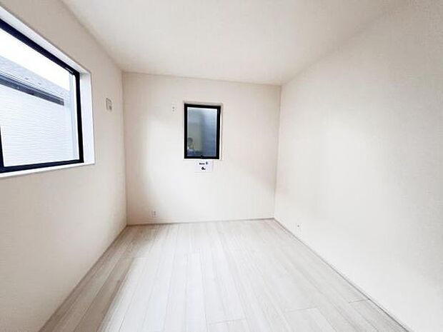 子供部屋にもちょうど良い大きさのお部屋です。