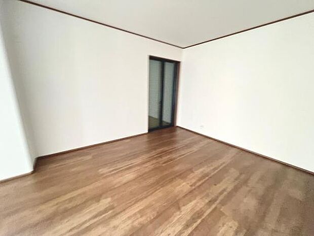 リビングダイニングになります。ご家族そろっての素敵な空間になりそうですね。