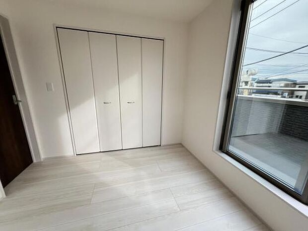 いつでもお部屋をスッキリお使い頂ける収納スペースを設置中の物を確認しやすく取り出しやすい収納スペース