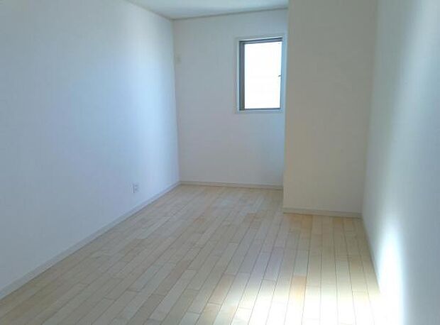 子供部屋にもちょうど良い大きさのお部屋です。