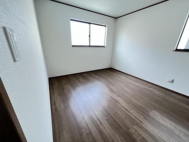 リビングダイニングになりますご家族そろっての素敵な空間になりそうですね暖かな日差しが差し込むリビング