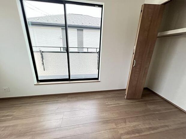 子供部屋にもちょうど良い大きさのお部屋です子供部屋や趣味の部屋など用途に合わせてお使いいただけます。