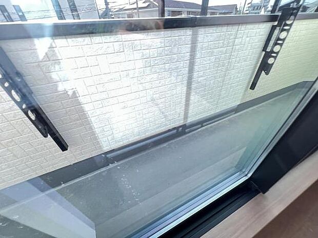 お洗濯ものを気持ち良く太陽の光で干せるのが嬉しいですね開放感あふれる広々としたバルコニーはお洗濯はも