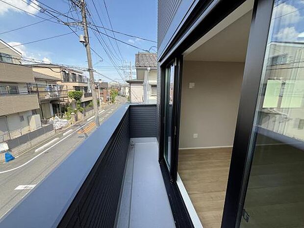 お洗濯ものを気持ち良く太陽の光で干せるのが嬉しいですね。