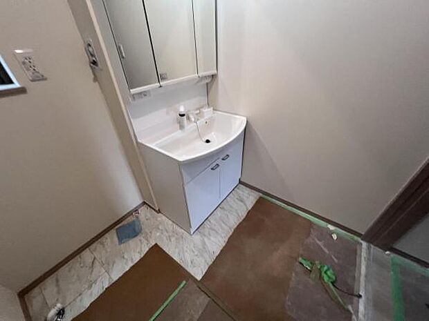 お天気を気にせずお洗濯ができ、室内干し可能です。