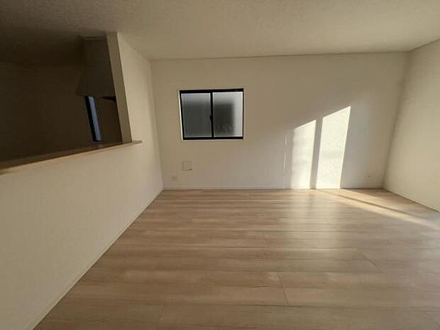 ご家族の温かい時間を演出するダイニングスペースです落ち着きのある雰囲気のダイニングスペースですキ