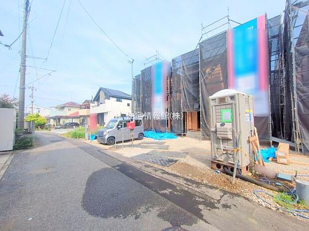 前面道路を含めた現地写真です。