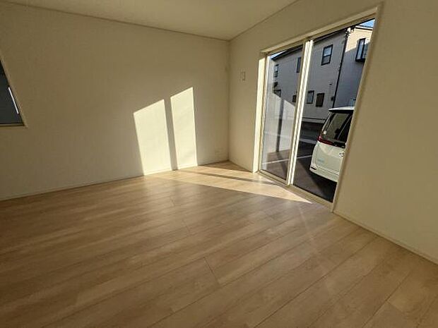 リビングダイニングになりますご家族そろっての素敵な空間になりそうですね暖かな日差しが差し込むリビング