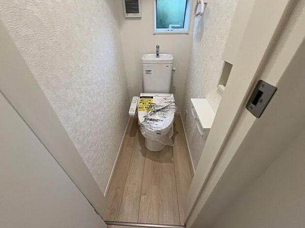ほっと安らげるトイレ空間です。