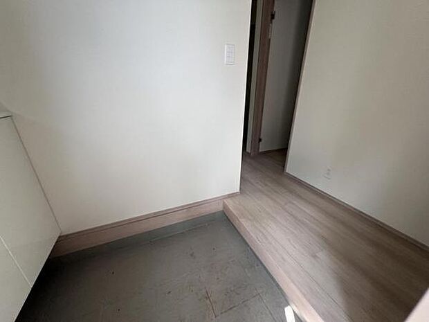 いつも気持ちよくご家族を迎えられる玄関です。綺麗で明るい玄関でお客様をお迎えいただけます。