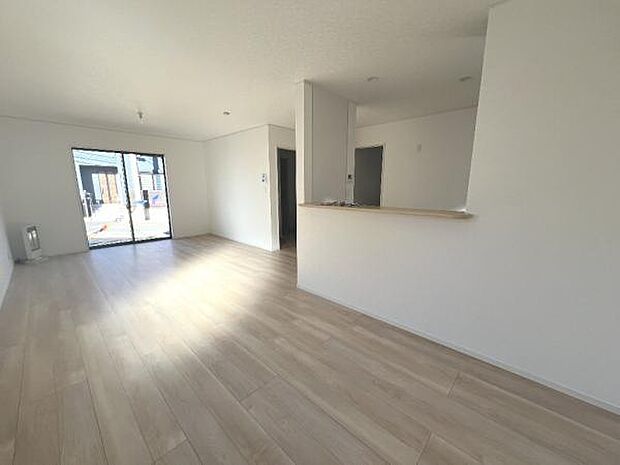 ご家族の温かい時間を演出するダイニングスペースです。