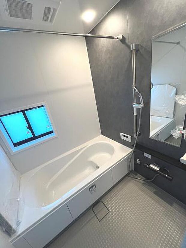 お風呂でほっとひといき。1日の疲れを癒しましょう。