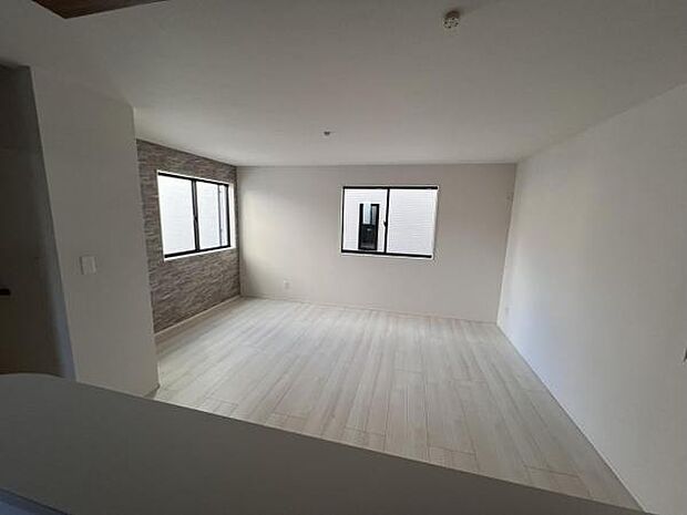 ご家族の温かい時間を演出するダイニングスペースです。