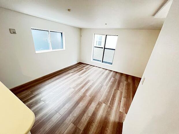 家族団らんの場所としてゆったりと居心地の良いリビングです。