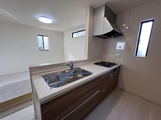 料理の時間が楽しくなるキッチンスペースです作業スペースが広く家事動線をゆったりと確保できるキッチン