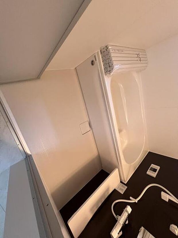 お風呂でほっとひといき1日の疲れを癒しましょうスタイリッシュな浴室で1日の疲れをゆったり癒されるのも