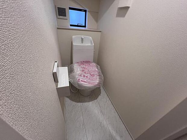 ほっと安らげるトイレ空間です。