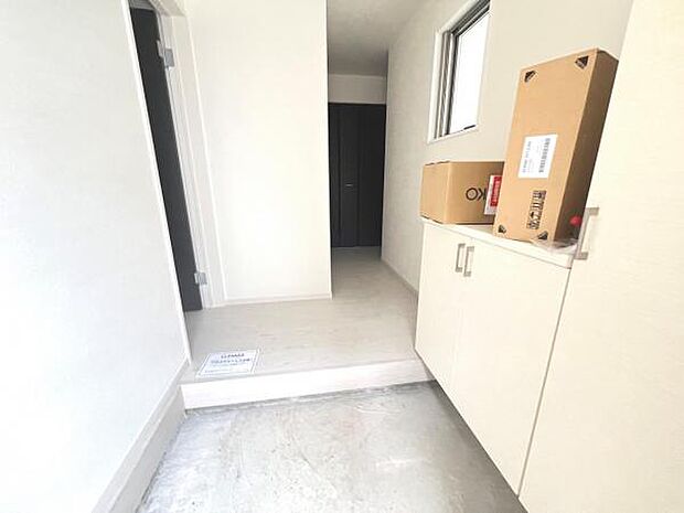 いつも気持ちよくご家族を迎えられる玄関です。