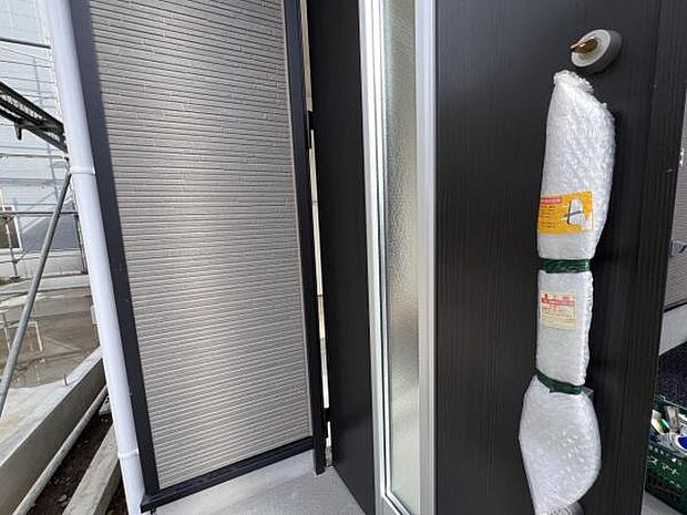 いつも気持ちよくご家族を迎えられる玄関です。綺麗で明るい玄関でお客様をお迎えいただけます。