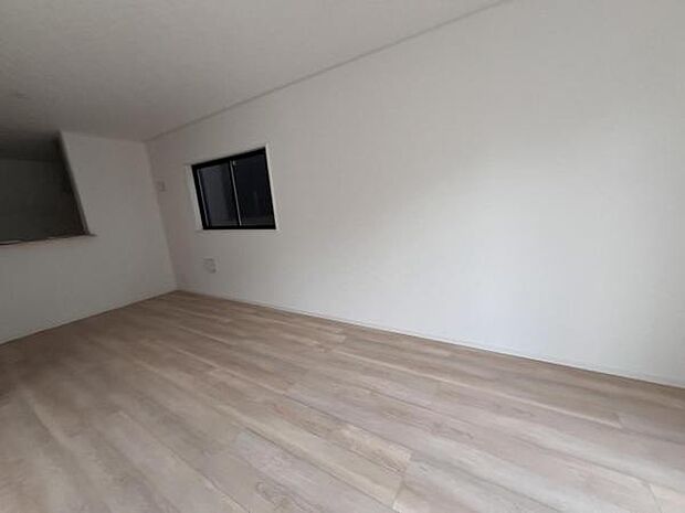 リビングダイニングになりますご家族そろっての素敵な空間になりそうですね暖かな日差しが差し込むリビング