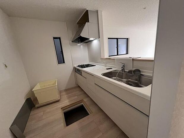 料理の時間が楽しくなるキッチンスペースです作業スペースが広く家事動線をゆったりと確保できるキッチン