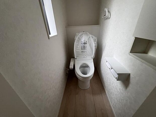 ほっと安らげるトイレ空間です。