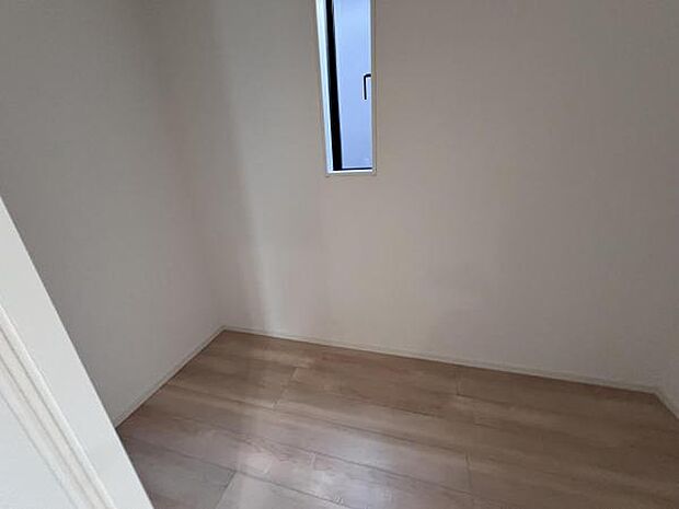 いつでもお部屋をスッキリお使い頂ける収納スペースを設置中の物を確認しやすく取り出しやすい収納スペース