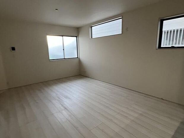 リビングダイニングになりますご家族そろっての素敵な空間になりそうですね暖かな日差しが差し込むリビング