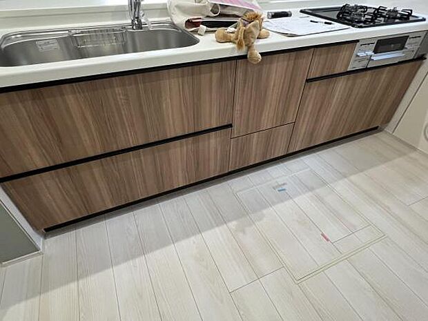 料理の時間が楽しくなるキッチンスペースです作業スペースが広く家事動線をゆったりと確保できるキッチン