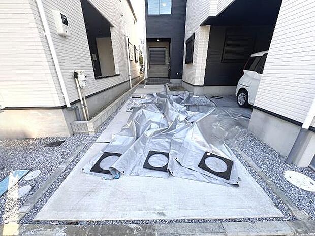 駐車場ももちろん完備しておりますのでお車所有の方にも心強いです。