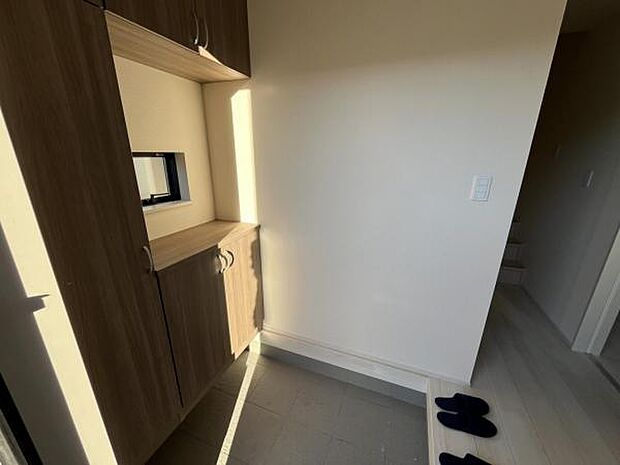 いつも気持ちよくご家族を迎えられる玄関です。