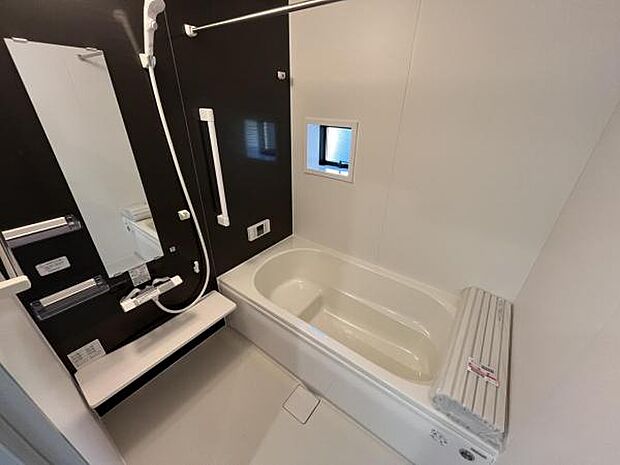 お風呂でほっとひといき。1日の疲れを癒しましょう。