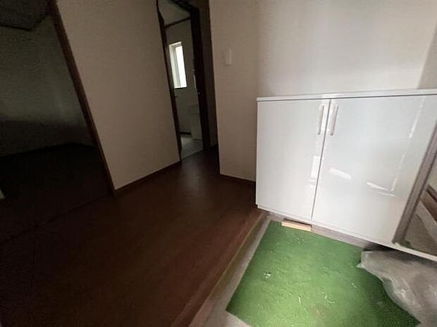 いつも気持ちよくご家族を迎えられる玄関です。綺麗で明るい玄関でお客様をお迎えいただけます。