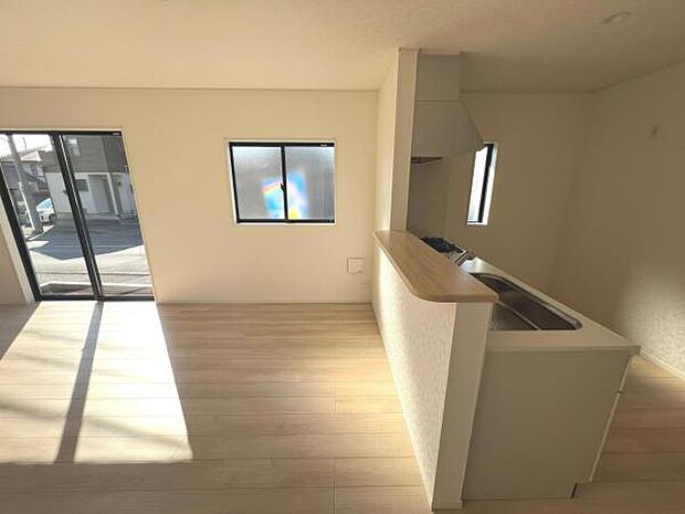 ご家族の温かい時間を演出するダイニングスペースです。