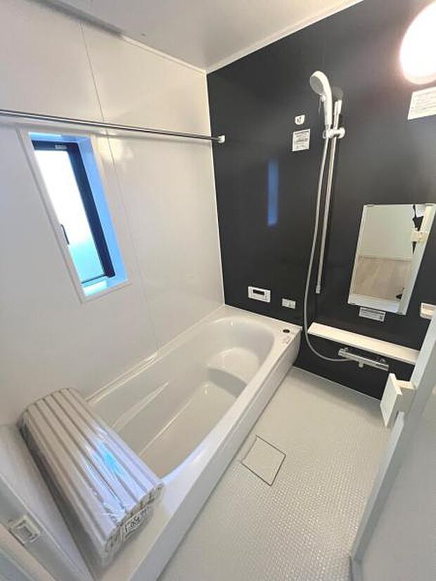 お風呂でほっとひといき。1日の疲れを癒しましょう。