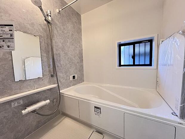 お風呂でほっとひといき。1日の疲れを癒しましょう。