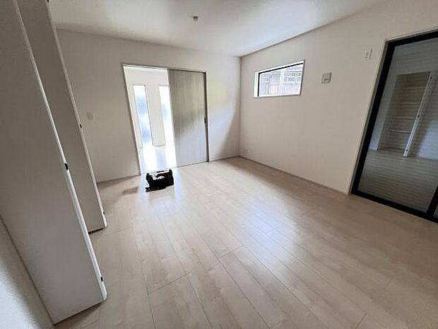 リビングダイニングになりますご家族そろっての素敵な空間になりそうですね暖かな日差しが差し込むリビング