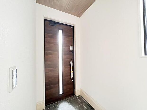 いつも気持ちよくご家族を迎えられる玄関です。