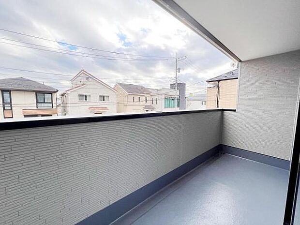 お洗濯ものを気持ち良く太陽の光で干せるのが嬉しいですね。