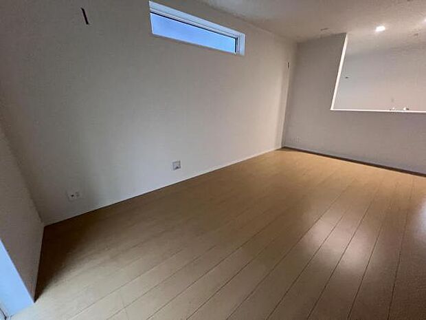 家族団らんの場所としてゆったりと居心地の良いリビングです明るい日差しが入る風通しの良いリビングですご