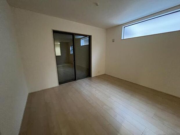 家族団らんの場所としてゆったりと居心地の良いリビングです明るい日差しが入る風通しの良いリビングですご